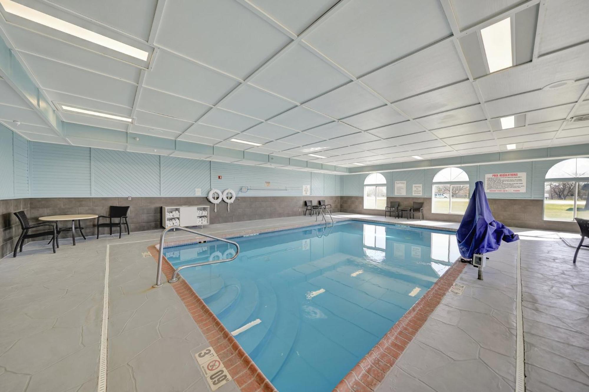 Holiday Inn Express Hotel & Suites Beatrice By Ihg Екстериор снимка