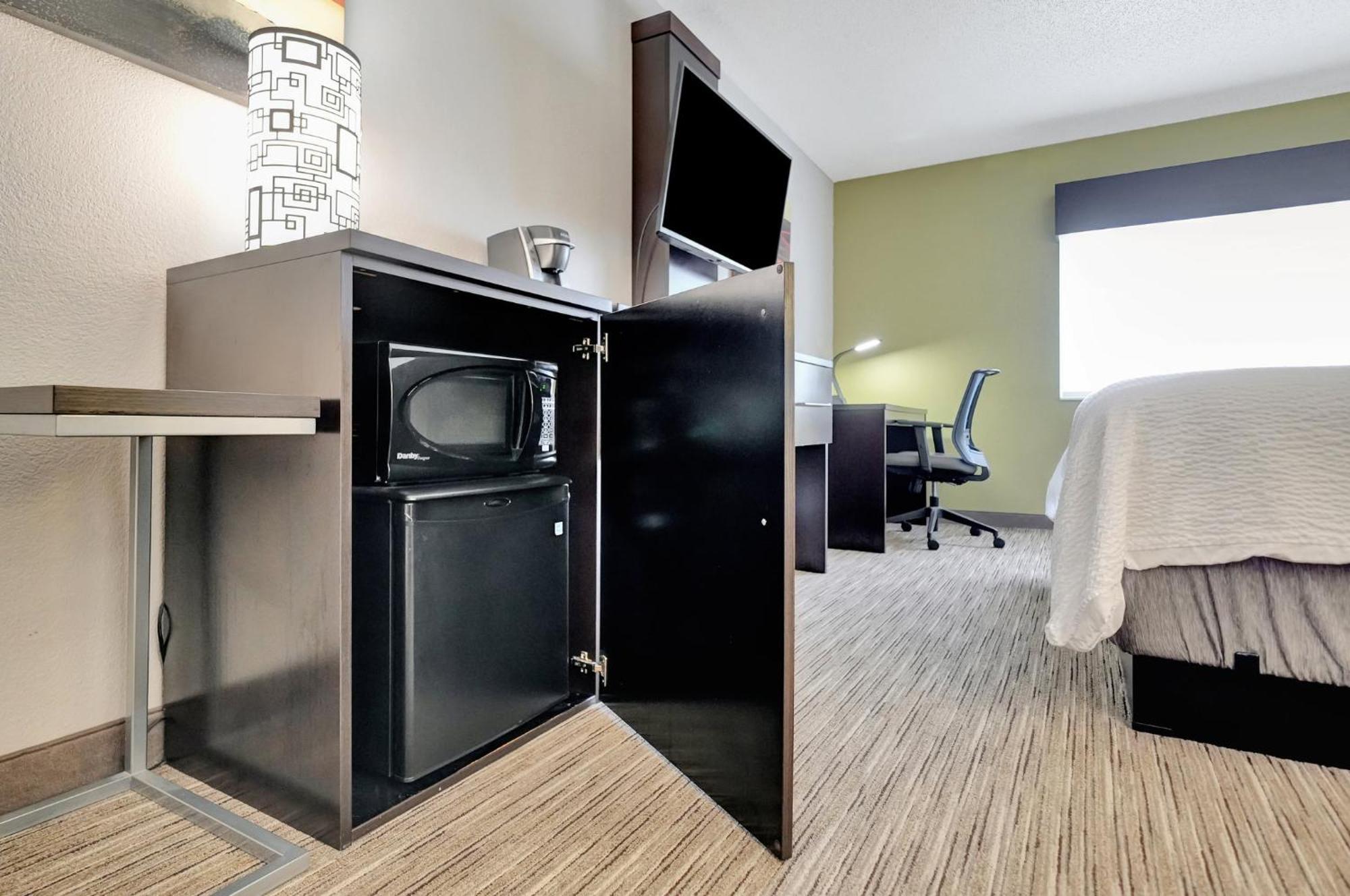 Holiday Inn Express Hotel & Suites Beatrice By Ihg Екстериор снимка